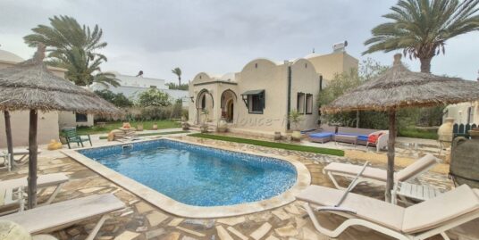 Jolie Maison à louer S+4 à Aghir