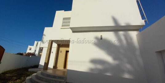Magnifique villa neuve à vendre à Houmt Souk Fatou