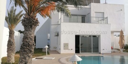 Très belle villa à louer pour vos vacances  à Mezraya – Djerba