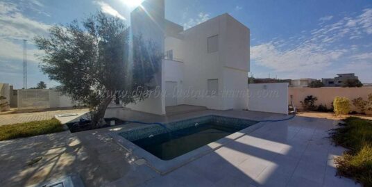 Villa à vendre à Aghir – S+2