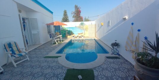 À Louer : Belle Maison Plain-Pied avec Piscine à Midoun Mgarsa