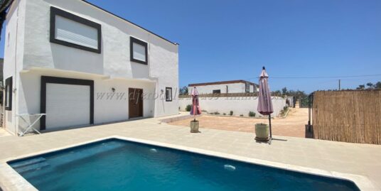 A LOUER -Belle villa indépendante avec  Piscine  pour location annuelle à Azmouni – Djerba