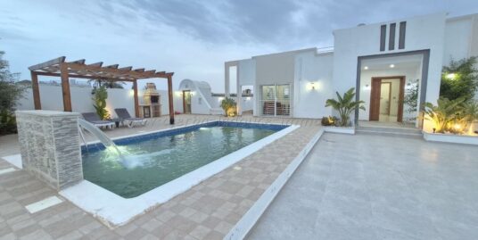 A VENDRE : Magnifique Villa avec Piscine S+3 –  à Chbabia  Midoun Accueil A vendre