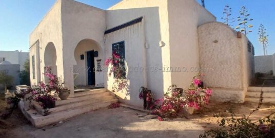 A Louer – villa style authentique à Aghir-Djerba