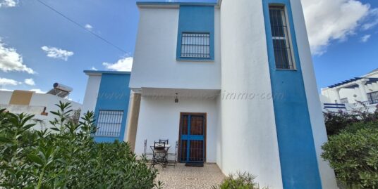 LOCATION ANNUELLE – Maison meublée S+3 avec piscine à Midoun
