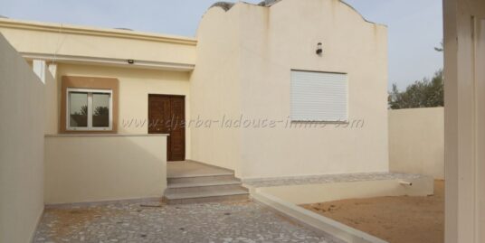 Location Annuelle–Maison plein pied S+3 sans meubles – Route du Phare