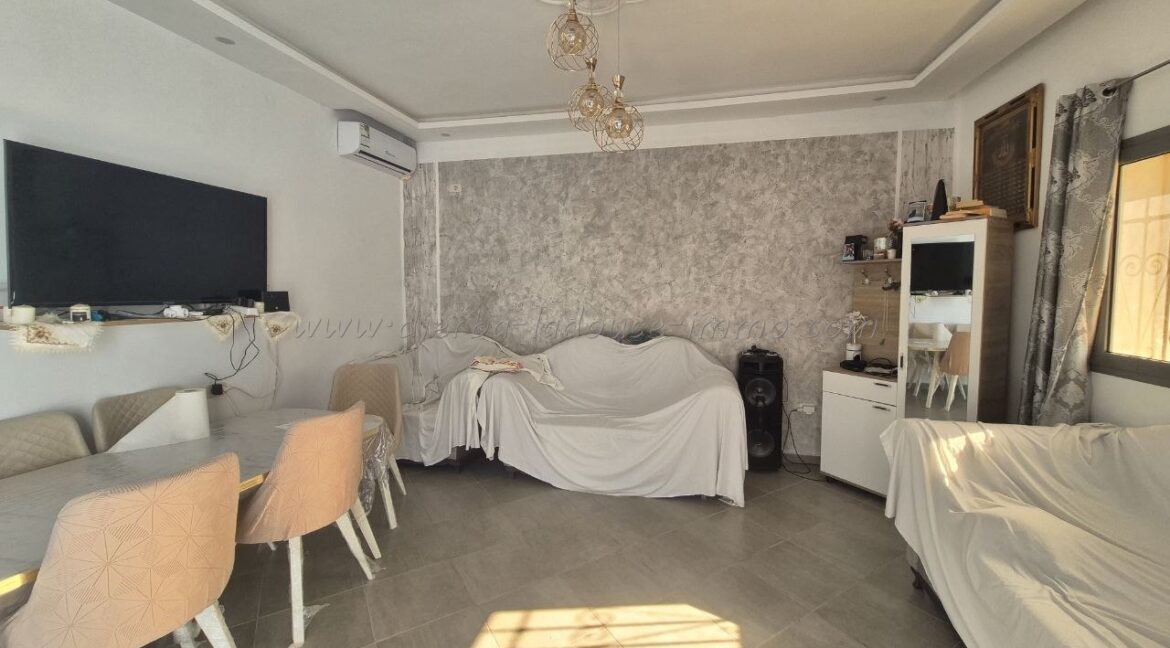 photo_5769476332780719542_y